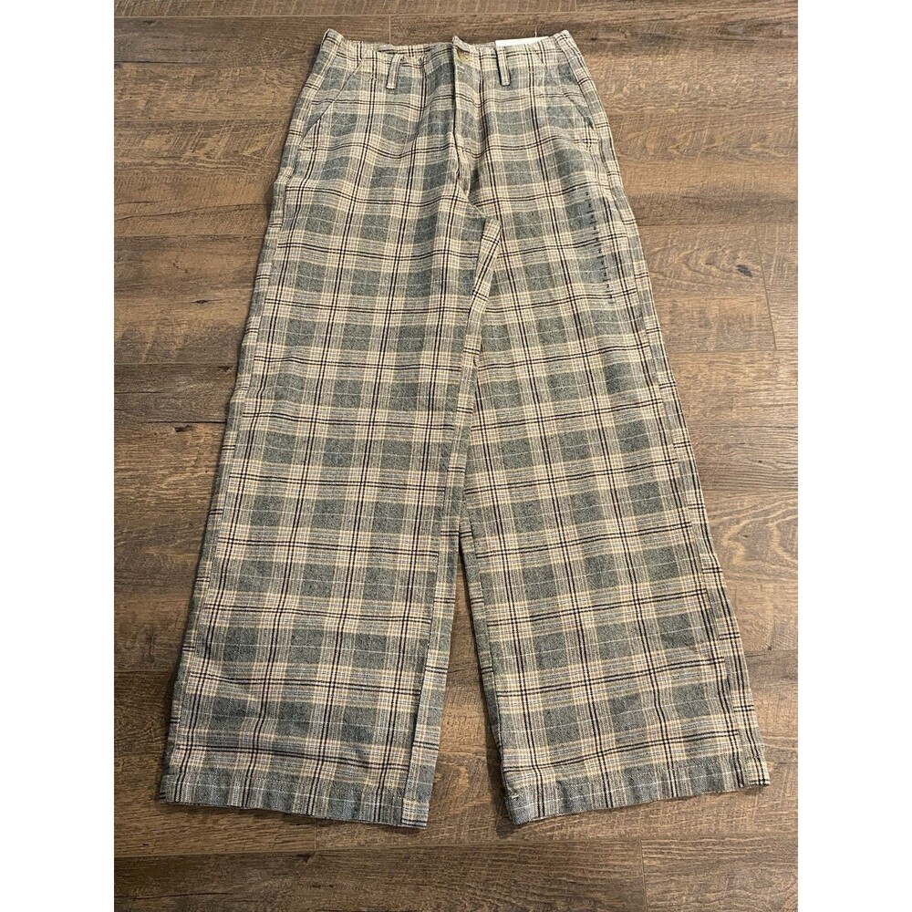 American Eagle Women’s 2 Short Super High-Rise Baggy Wide Leg Plaid Pants